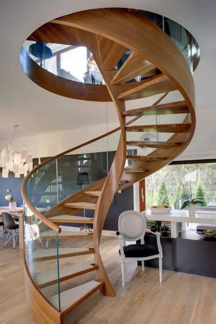 Винтовые лестницы — компактность, удобство и комфорт